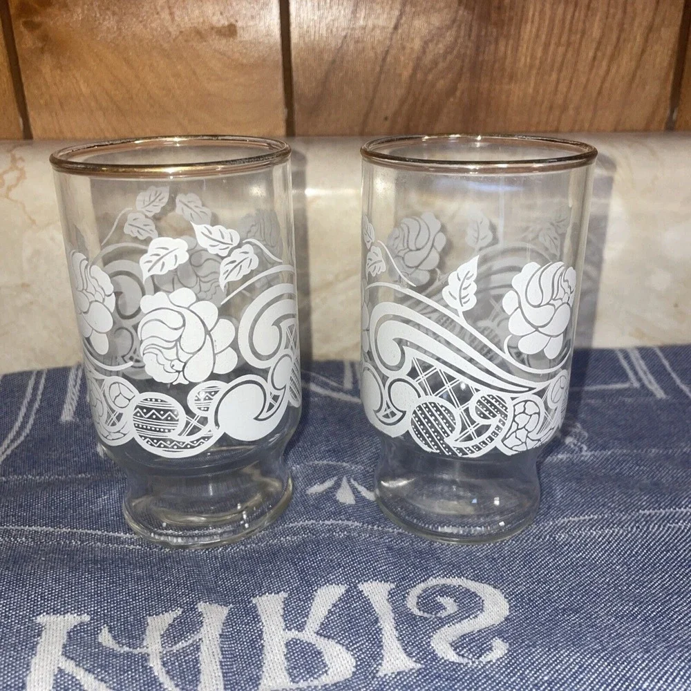 Set‎ Of 2 Libbey Paisley Juice Glasses 4.25